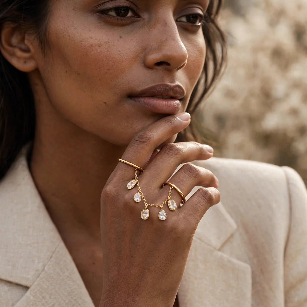 Zayla Teardrop Connector Ring